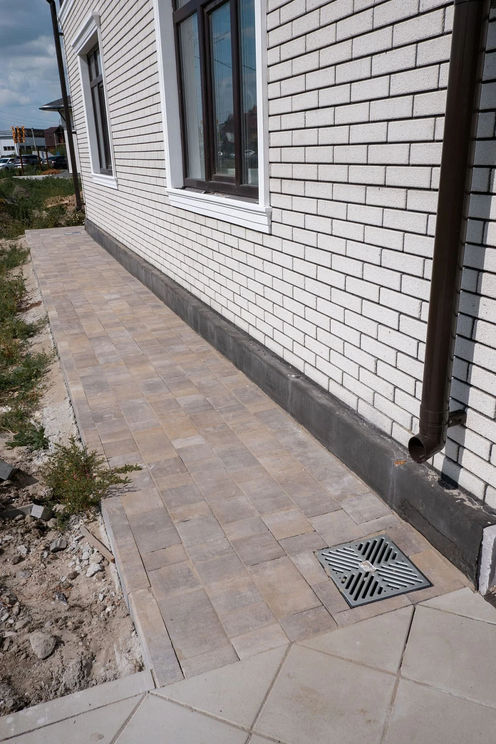 Благоустройство территории центра "Свой дом"